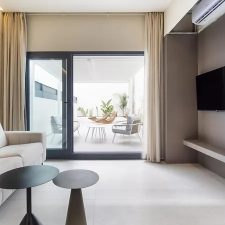 North Station Pen-suites Apartment *