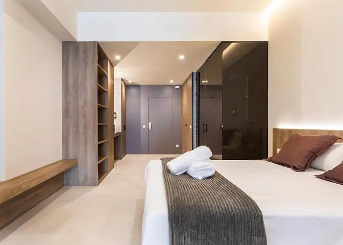 North Station Pen-suites *